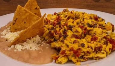 Huevos con Chorizo