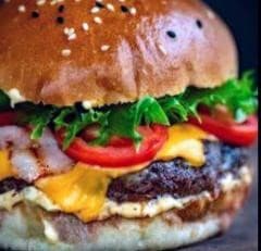 Combo CLASSIC Burger + Papas Fritas