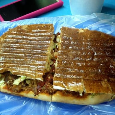 Torta de Hawaiana de Pollo