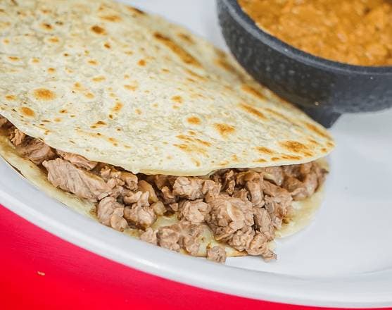 Quesadilla con Carne