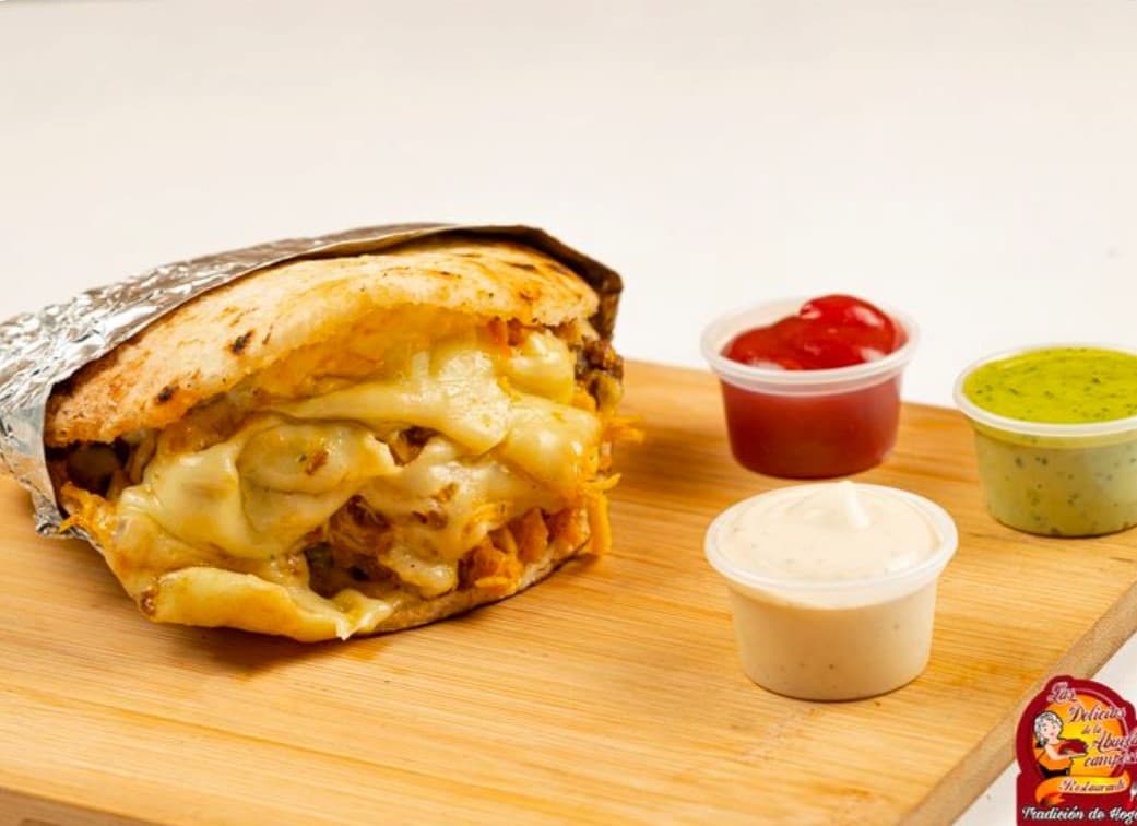Arepa Con Todo