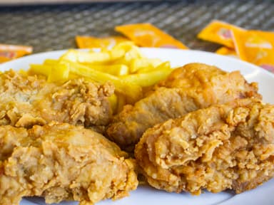 4 Presas de Pollo con Papa