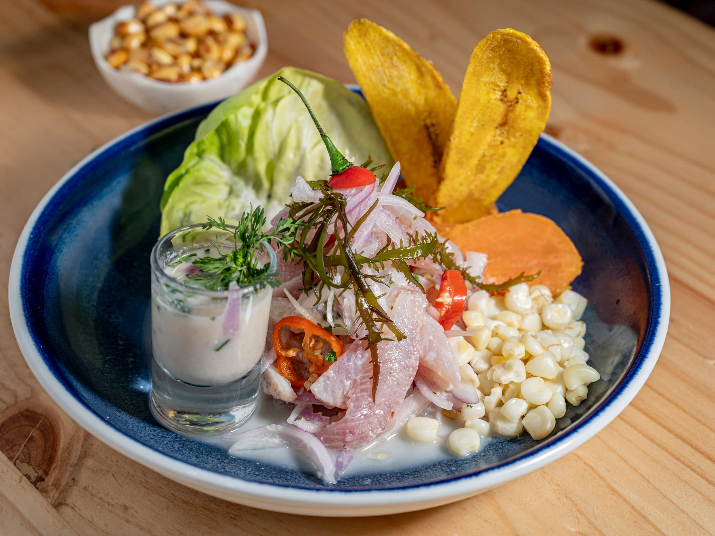 Ceviche Paraíso con Chicharrón de Pescado