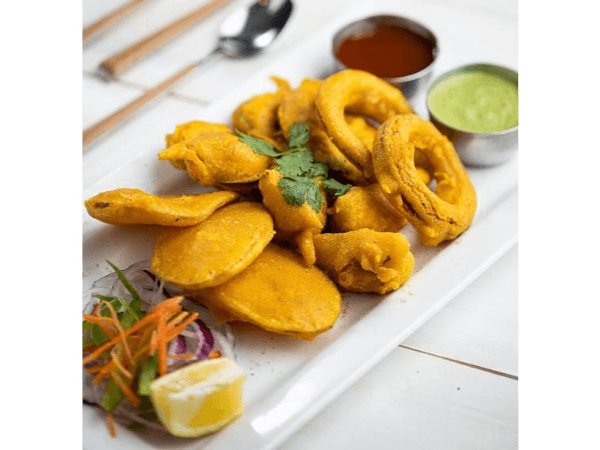 Pakoras Surtidos Mixtos Para Compartir Vegano