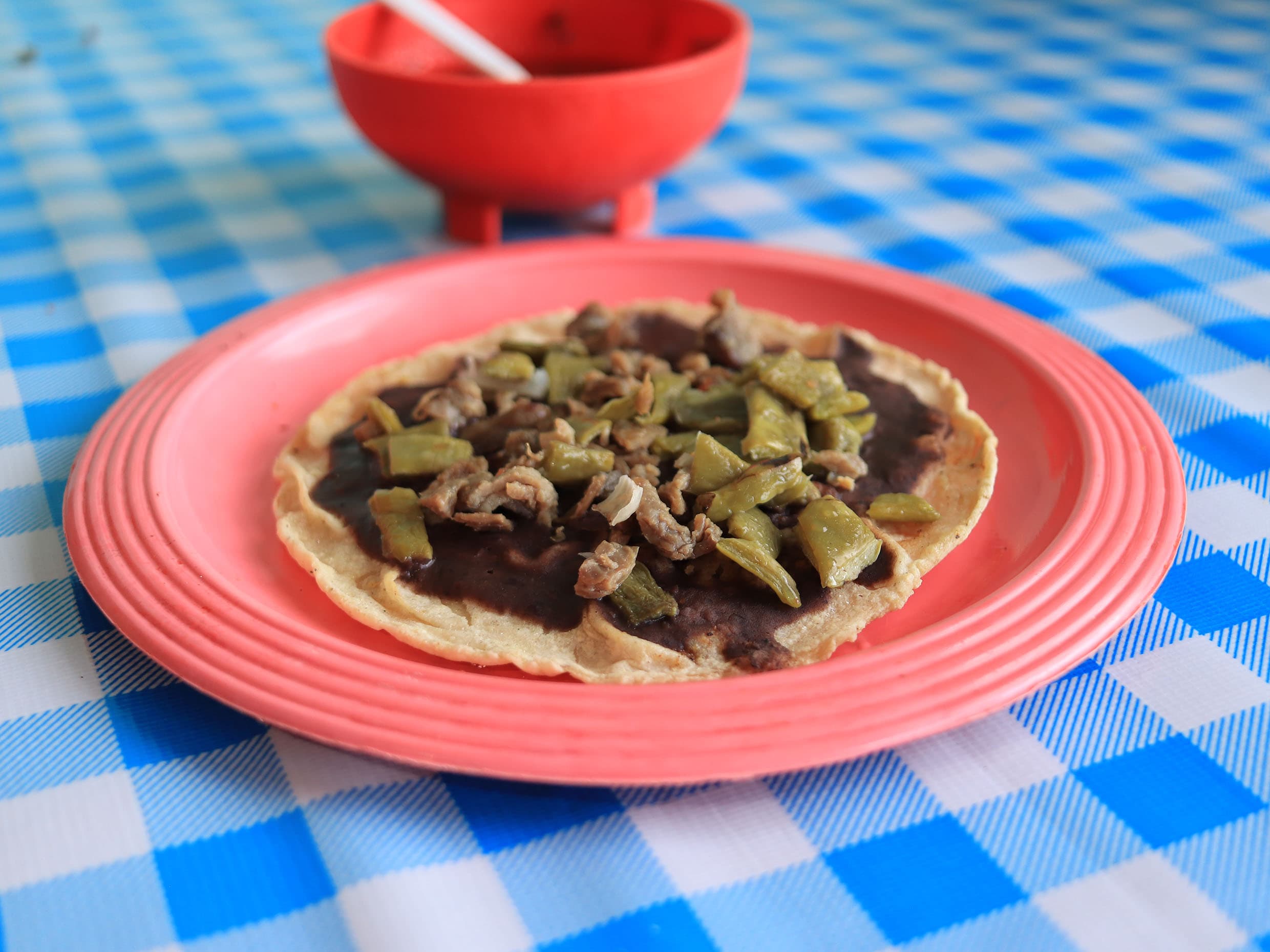 Memela de Tasajo con Nopal