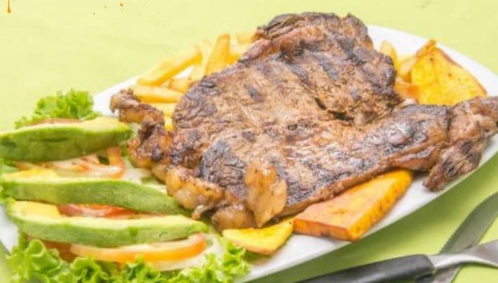 Churrasco Asado al Carbón.