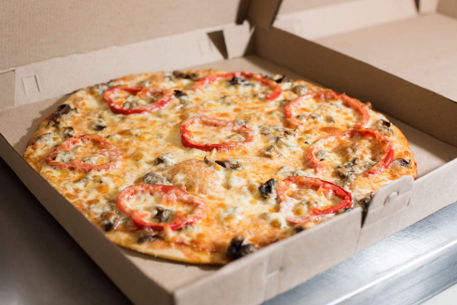 Pizza Margarita, Grande