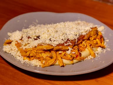 Cachapa Pollo Mechado