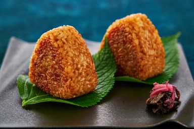 Yakioniguiri Queso