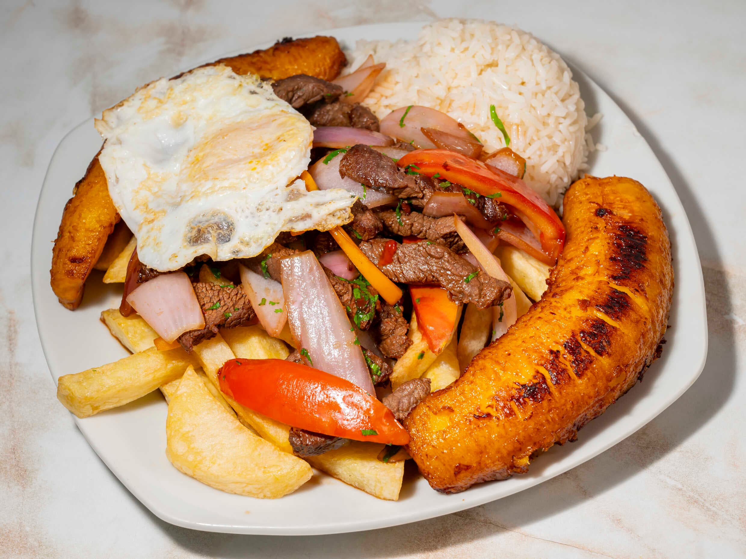 Lomo Saltado a Lo Pobre