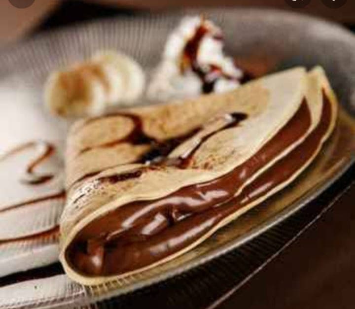 Crepa con Nutella y Queso Philadelphia