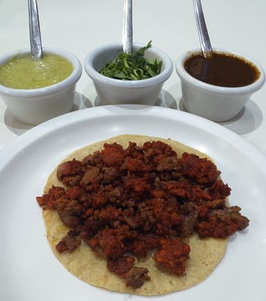 Taco de Bistec con longaniza