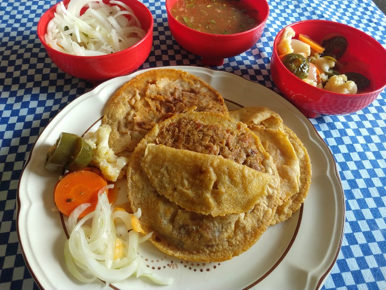 Gordita de Chicharrón