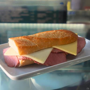 BAGUETTE BEEF