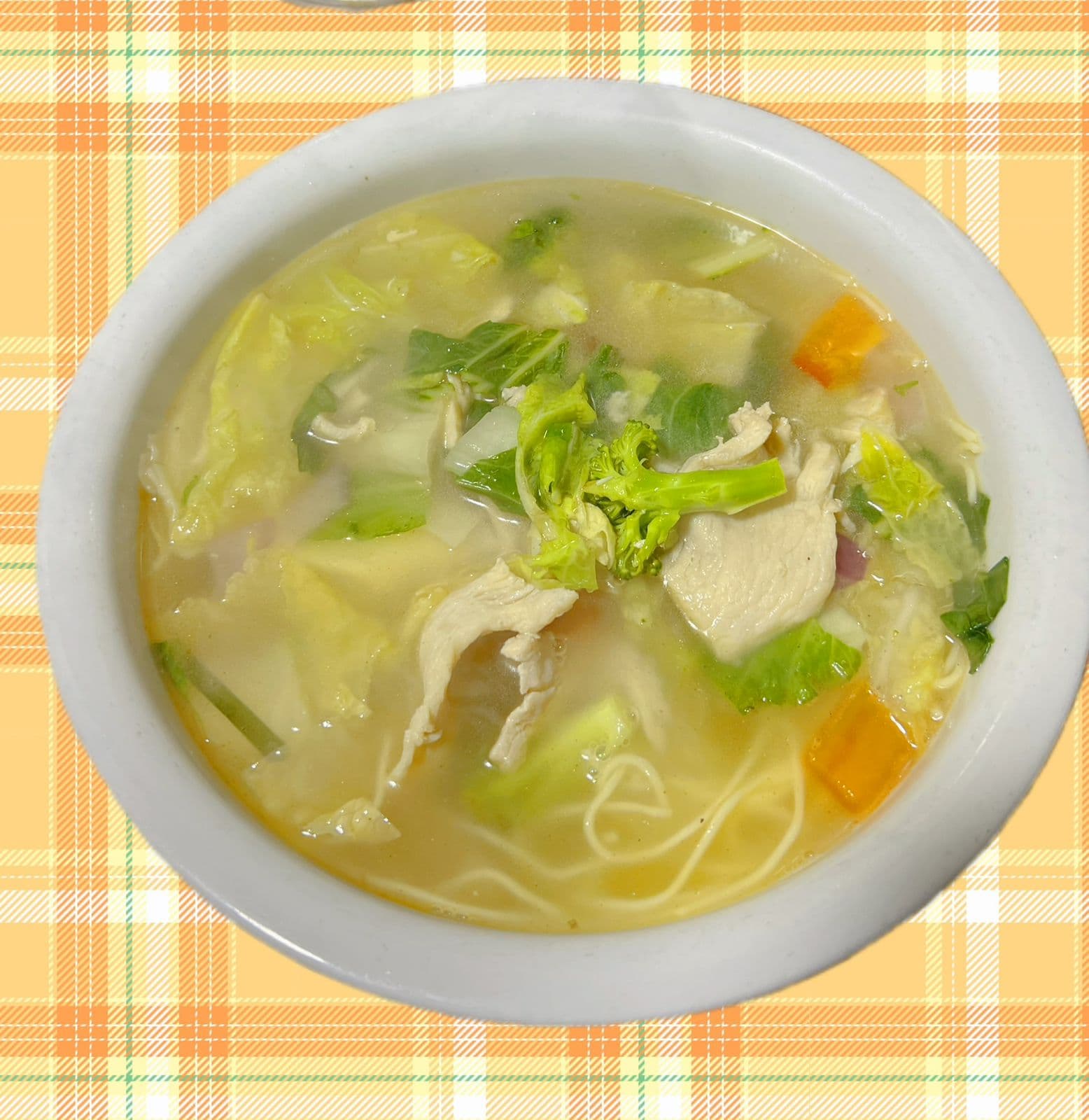 Sopa Wantán con Pollo