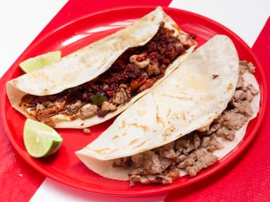 Taco de Costilla (Tortilla de Harina)