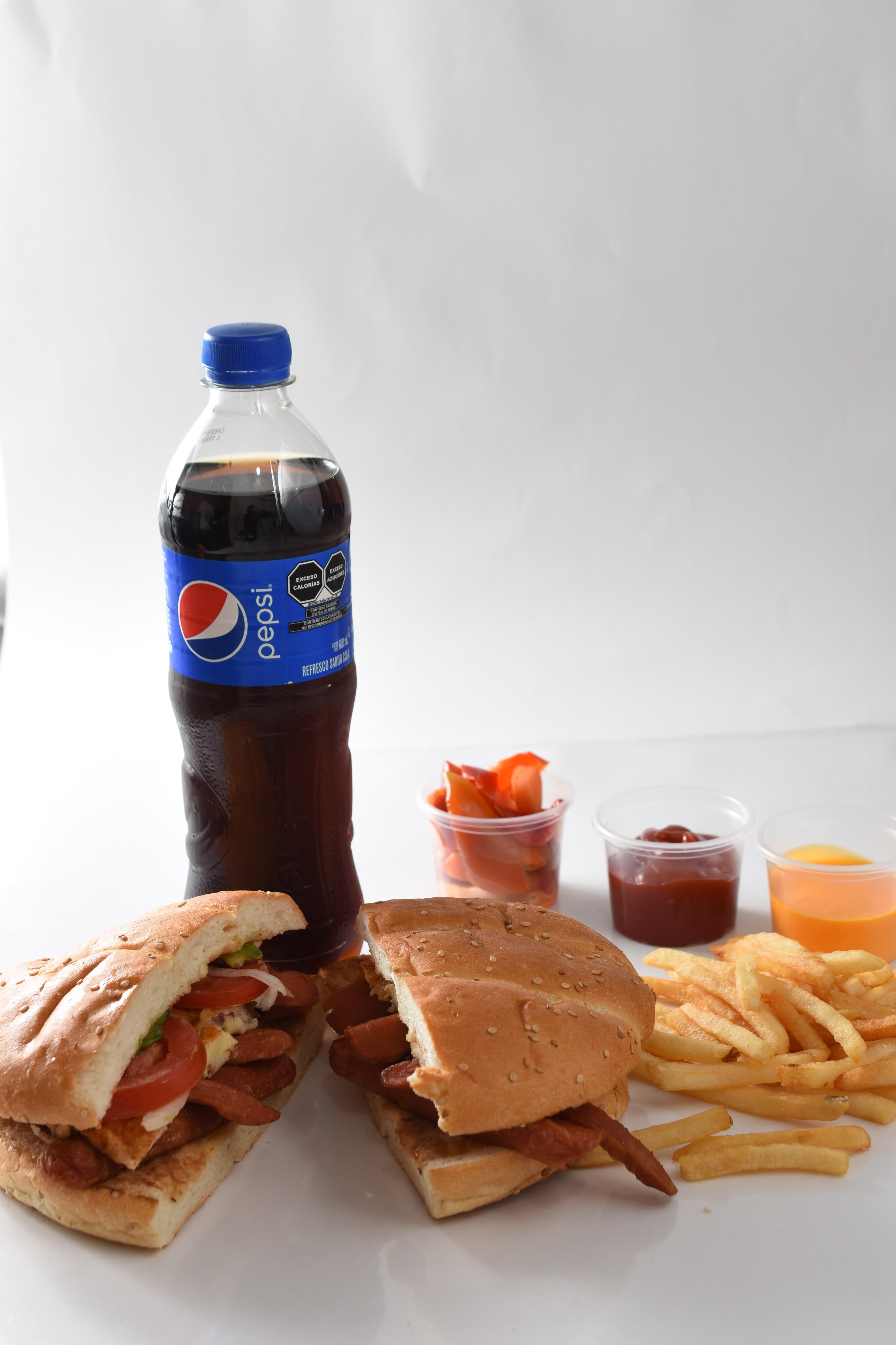Combo Torta Pastor + Papas + Refresco