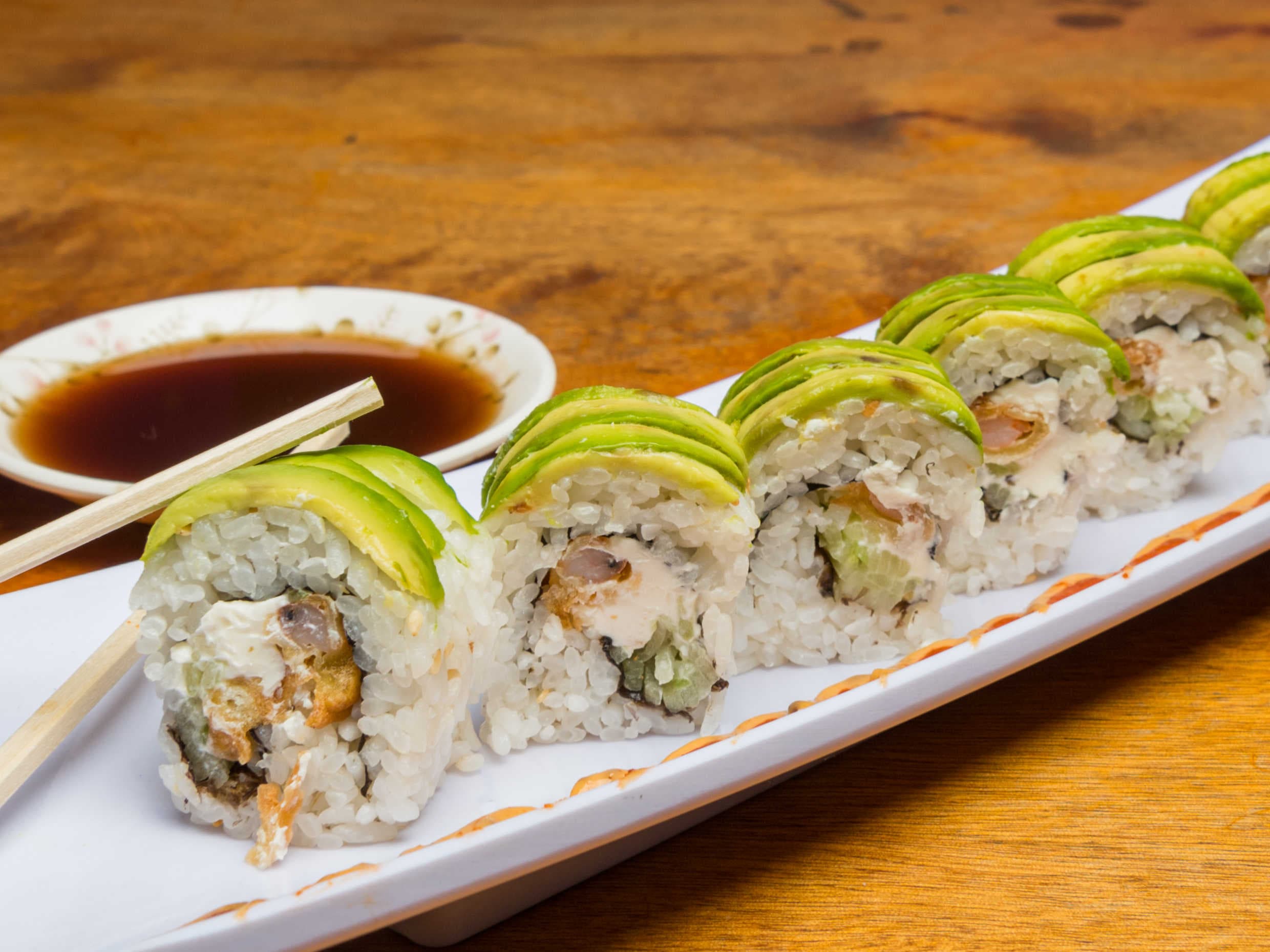 Combo 2 (Merida Roll + Jalapeños +Horcha 1L)