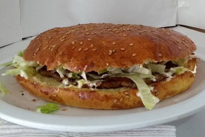 Hamburguesa Gigante Sencilla