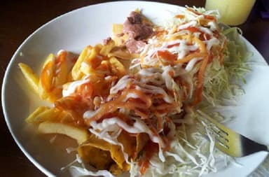 4 Tacos Corrientes de Res + Ceviche Familiar