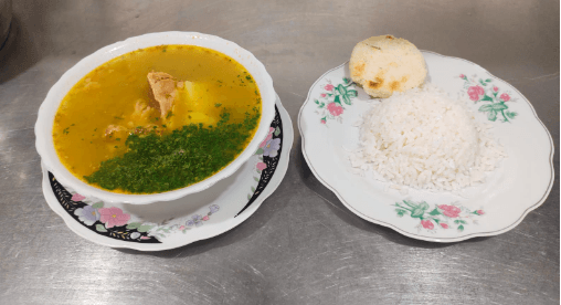 Para Dos:Caldo Costilla, Huevos al Gusto y Bebidas