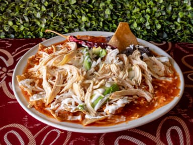 Chilaquiles con Pollo