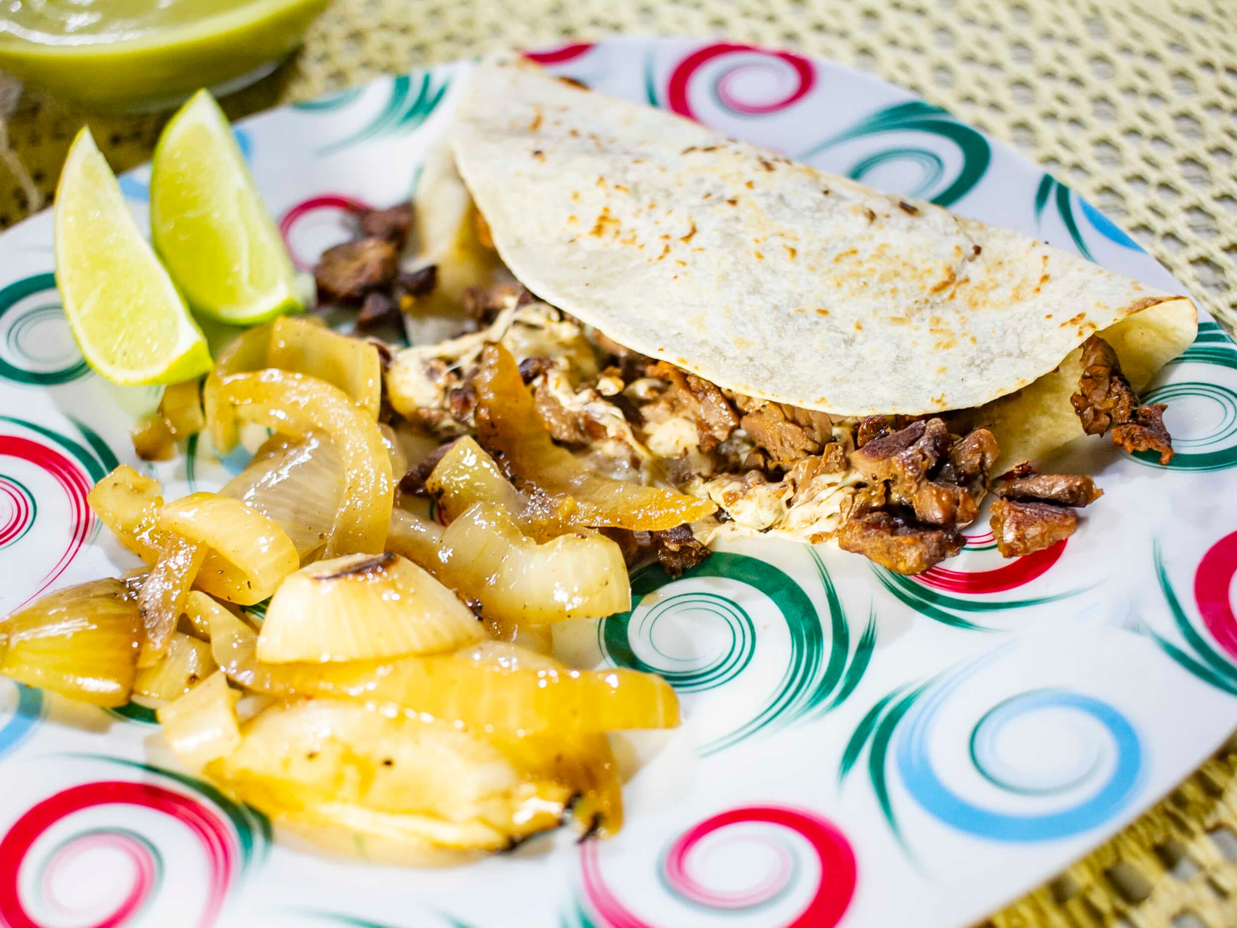 Taco de Bistec en Harina