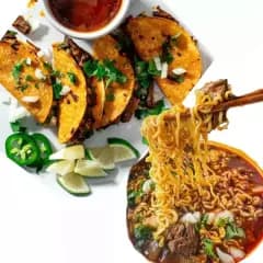 Tacos Dorados y Birriamen Medio Litro