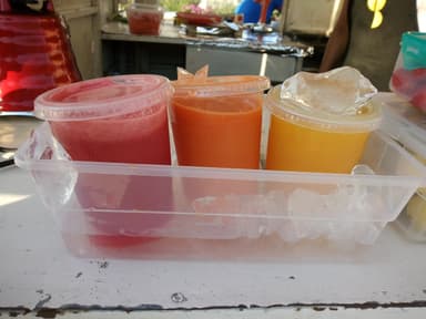 Licuado de Fresa 1/2 L(con 1 ing extra fav)
