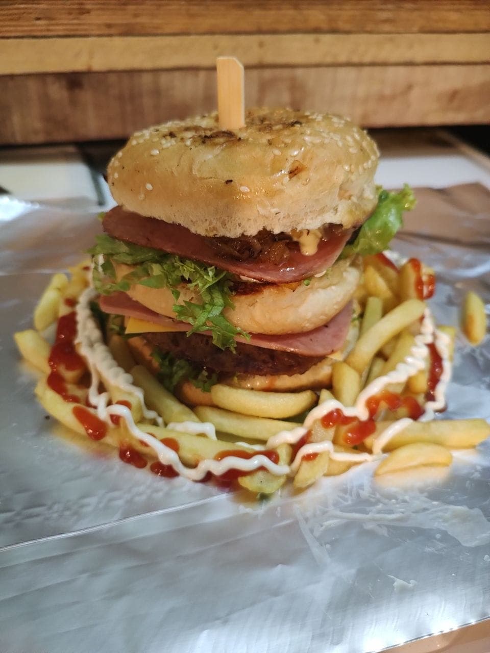 Hamburguesa Doble Torta y Doble Queso + Papas