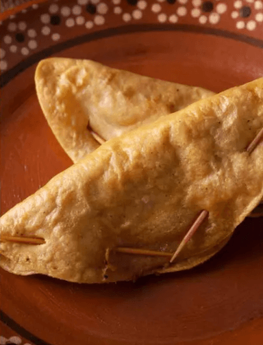 Cambo 3 Tacos Dorados + Agua