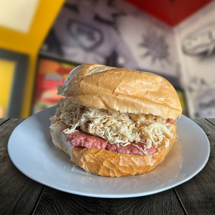 Sándwich Especial Choripollo