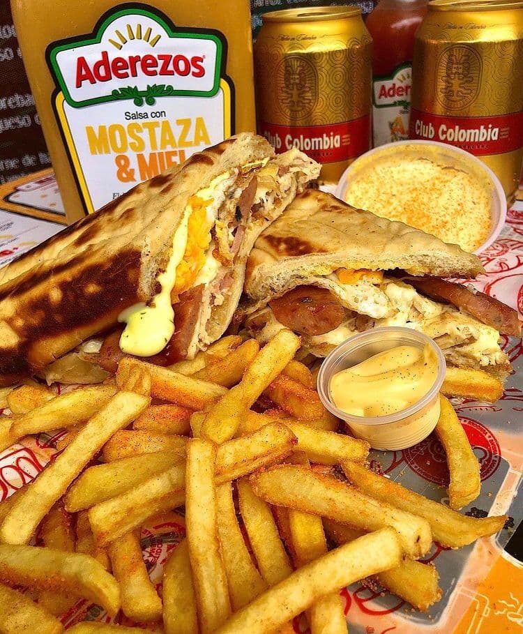 Combo Sánduche Criollo