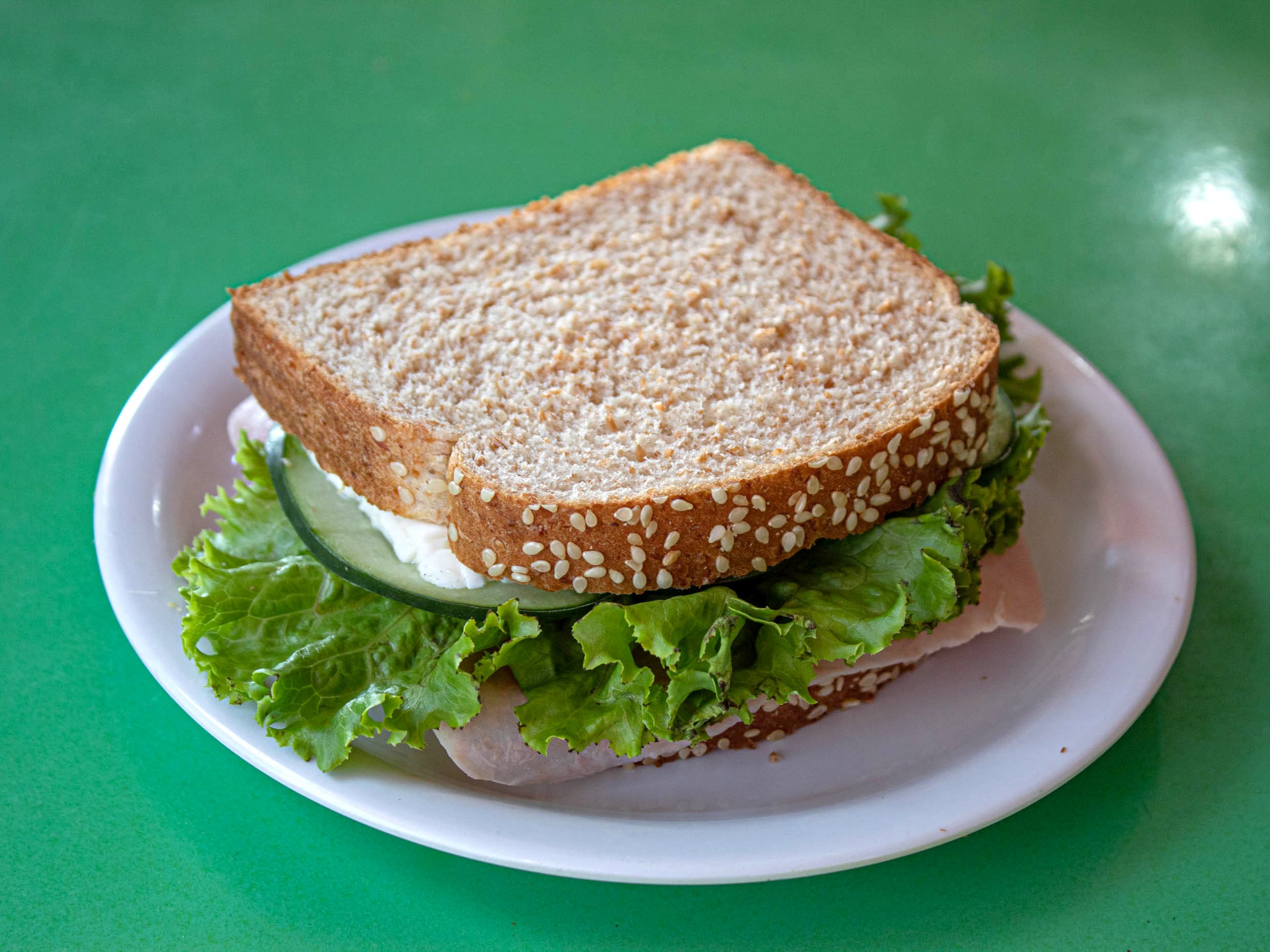 Combo sandwiches  y Jugo Antigripal