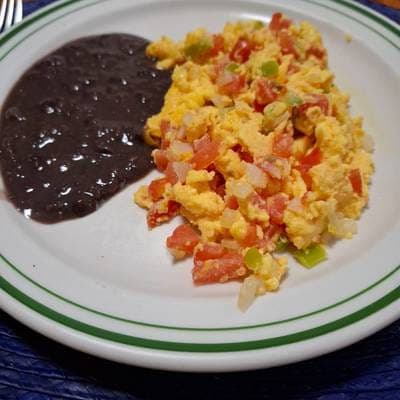Huevos a la Mexicana