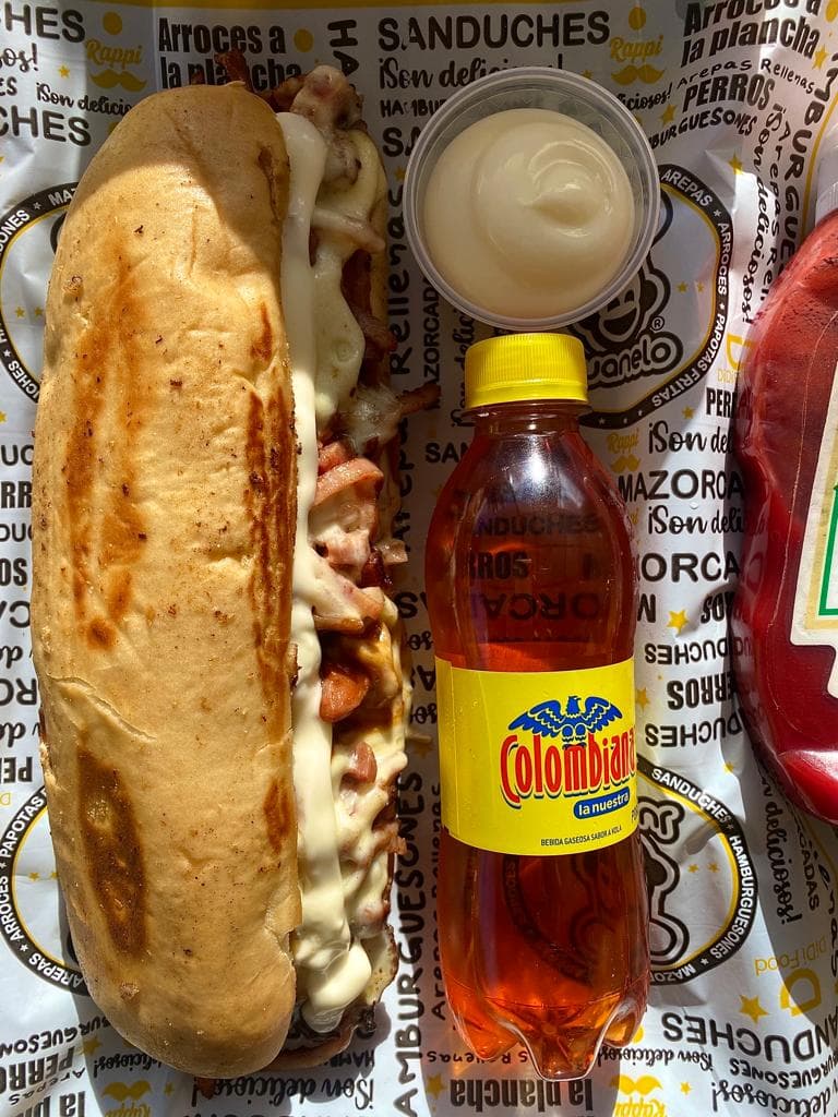 Sánduche Jamón y Queso + Bebida 250 Ml 🥳