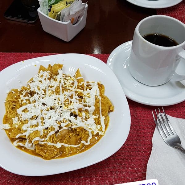 Chilaquiles + Bebida