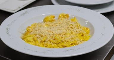 Spaghetti a la Huancaina con Camarones