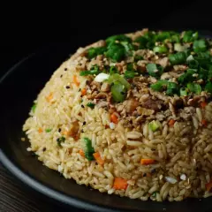 Yakimeshi con vegetales