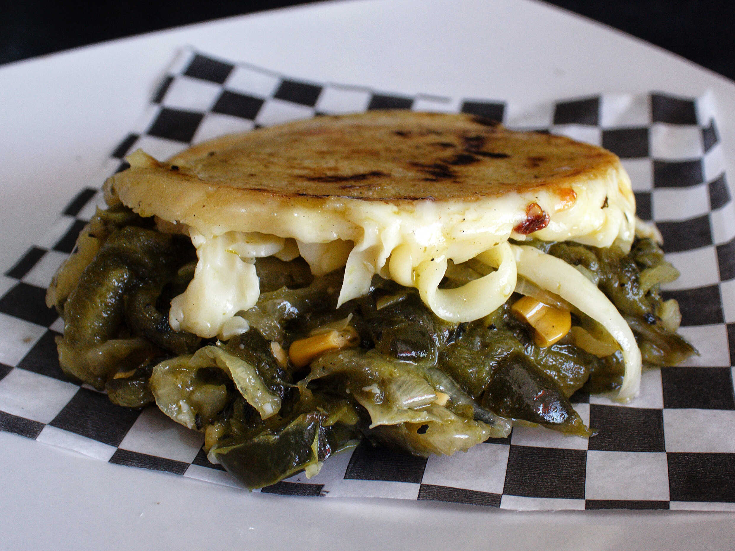 Arepa de Rajas con Crema