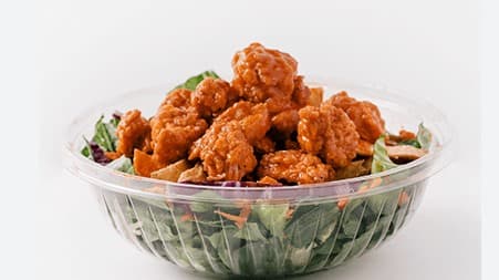ENSALADA DE BONELESS + SODA.