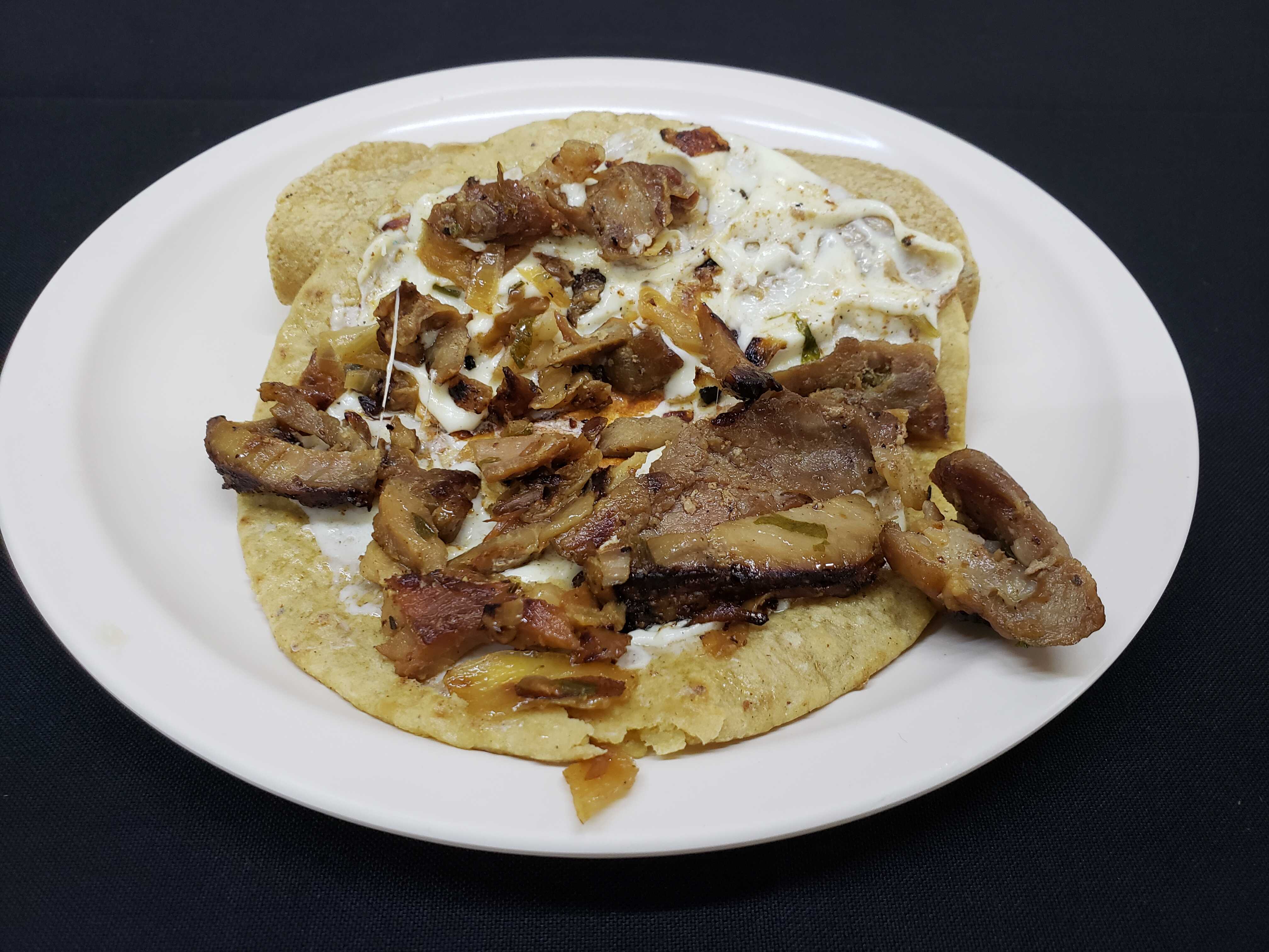 Taco de Pastor con Queso