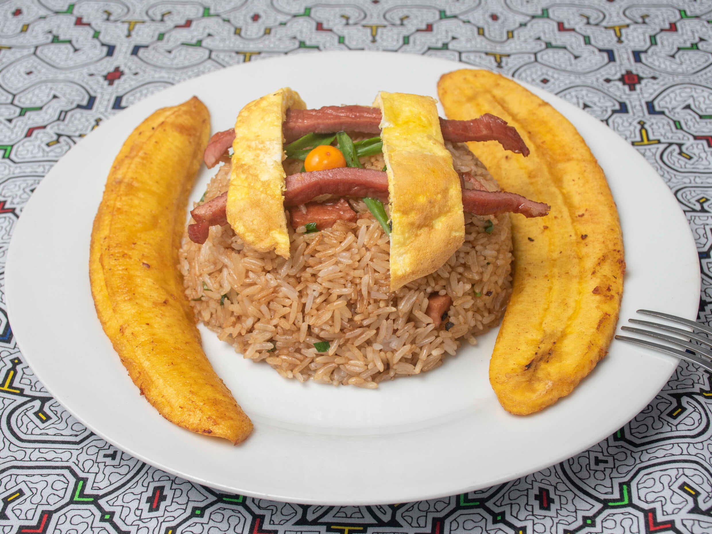 Chaufa Mixto con Tacacho