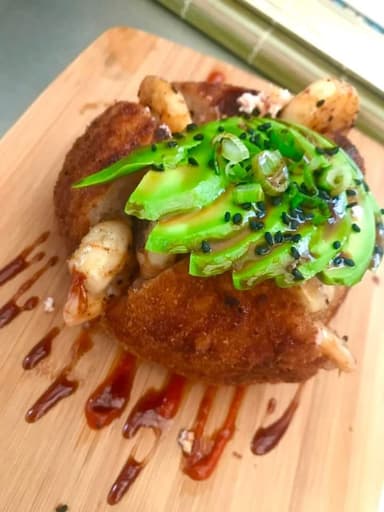 Bola de Fuego con Camarón y Queso Crema