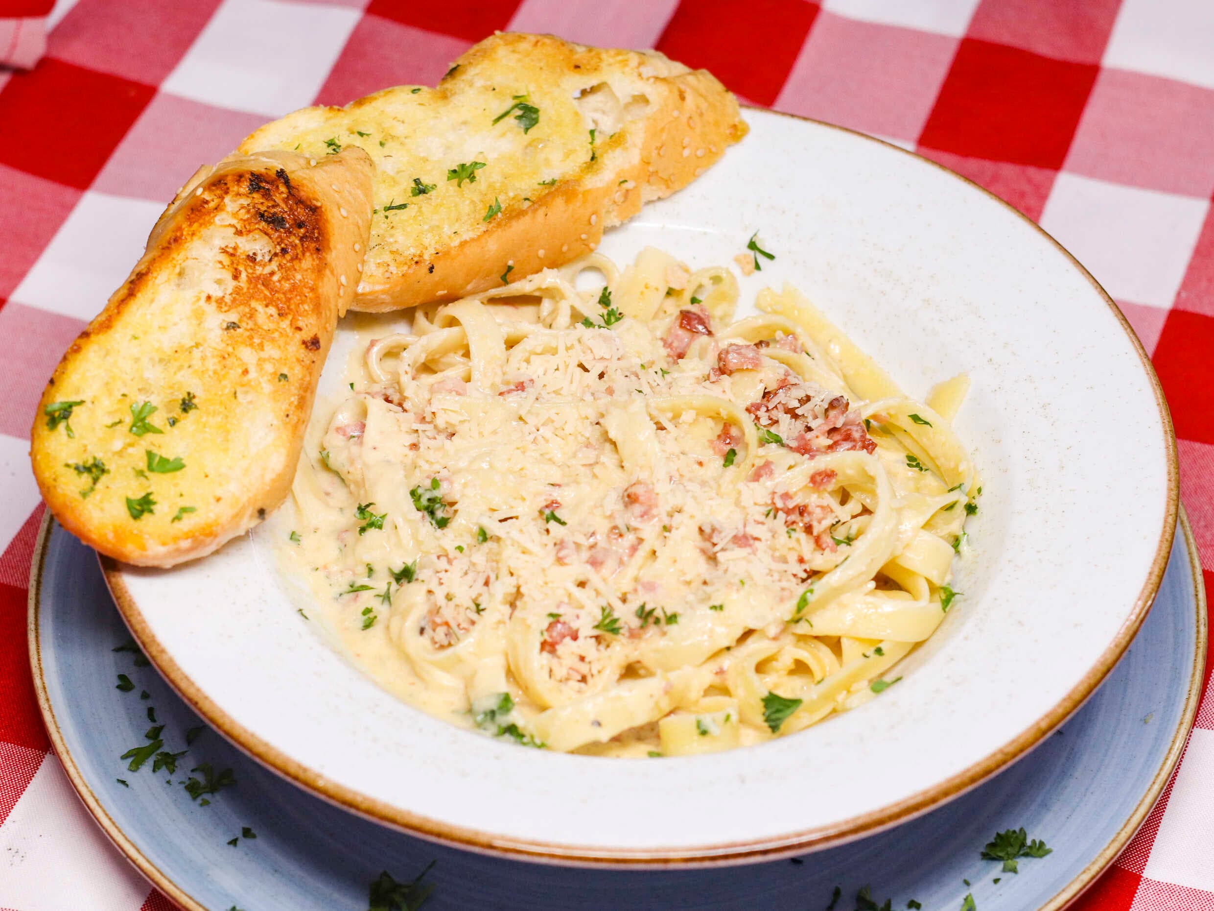 Fettuccine Carbonara