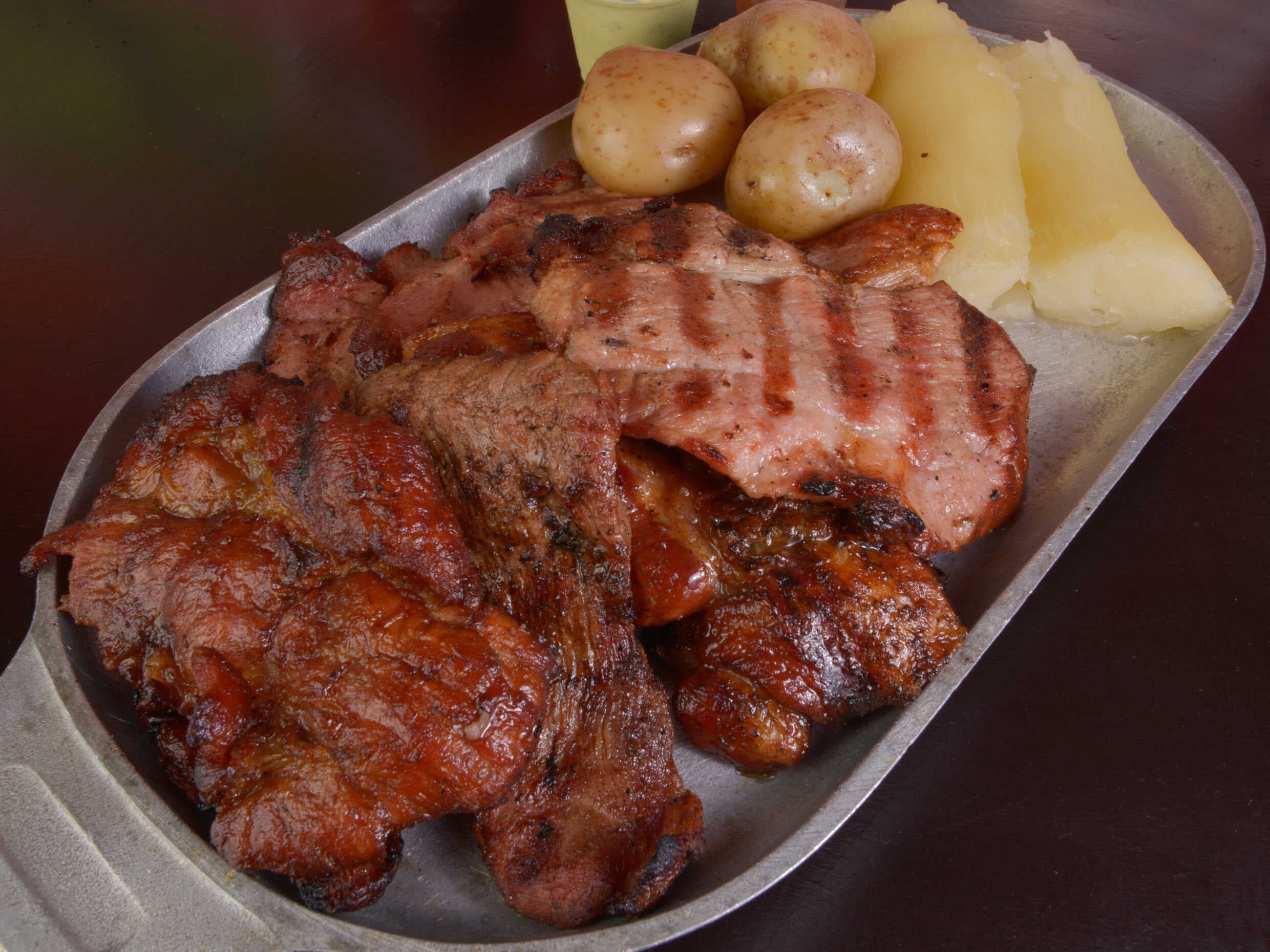 Combo Para 2: Carne, Costilla y Gaseosa