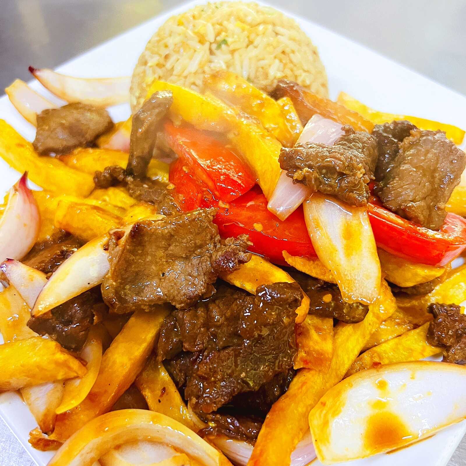 Lomo Saltado