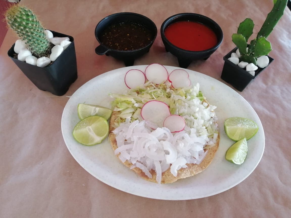 Tostada Chica de Cueritos