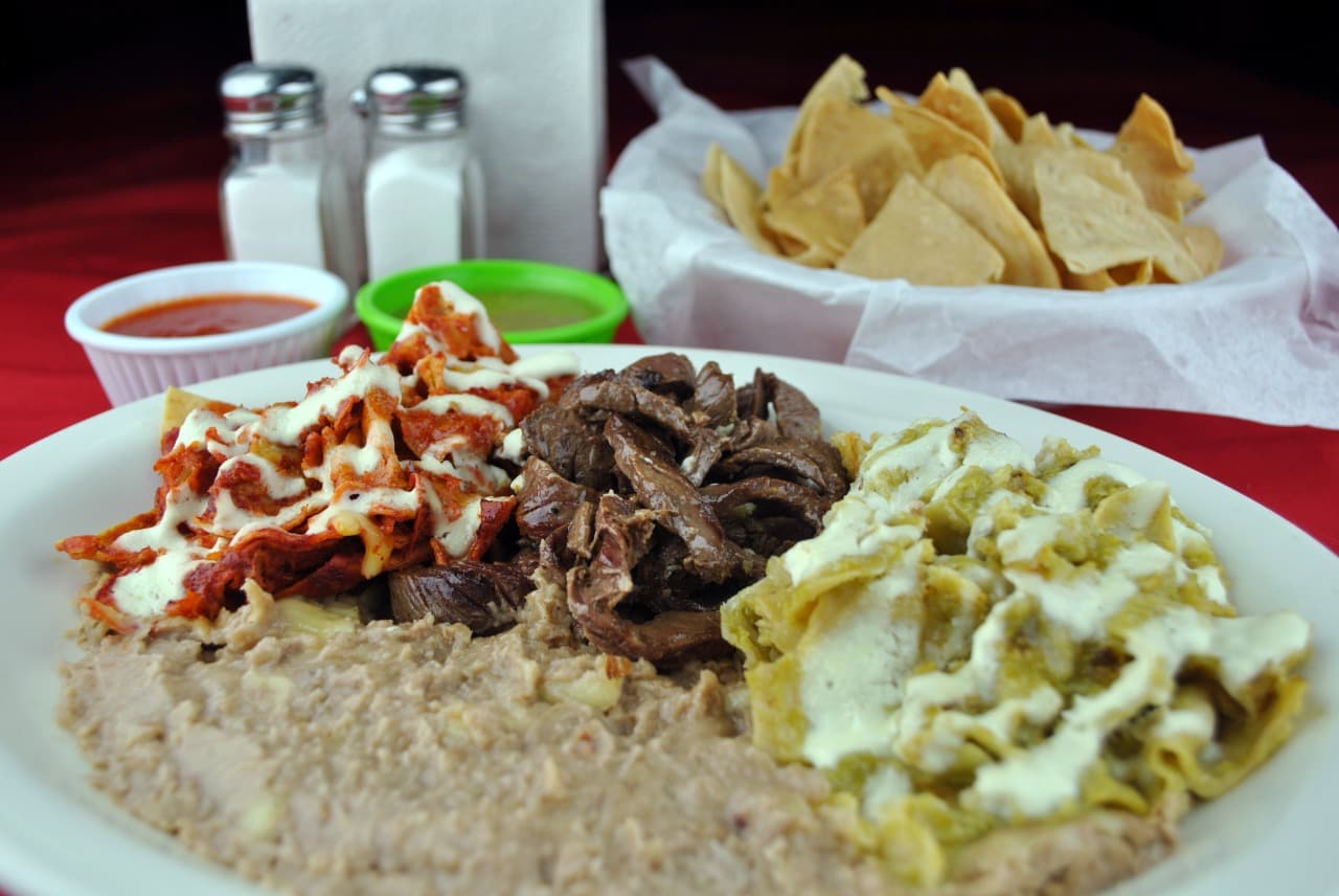 Chilaquiles Combinados..