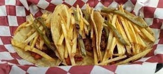 5 Tacos y Coca Cola